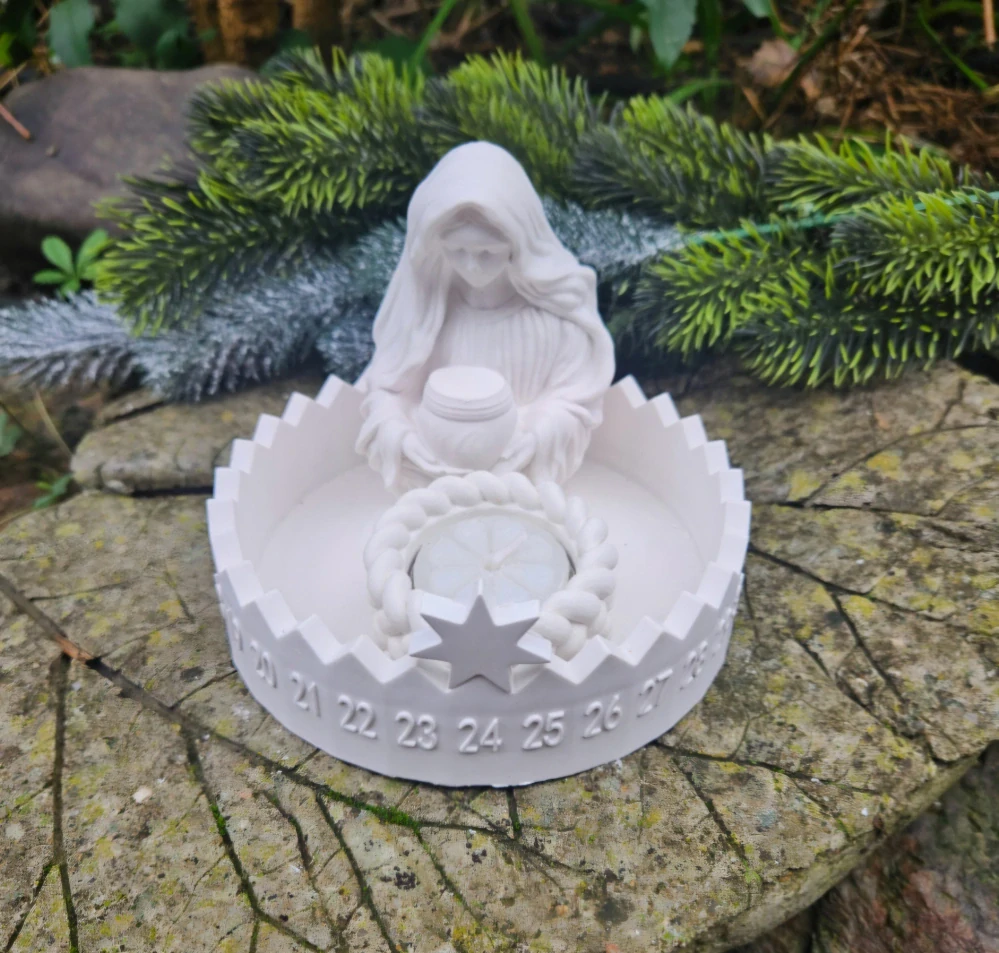 Adventní kalendář s Madonou