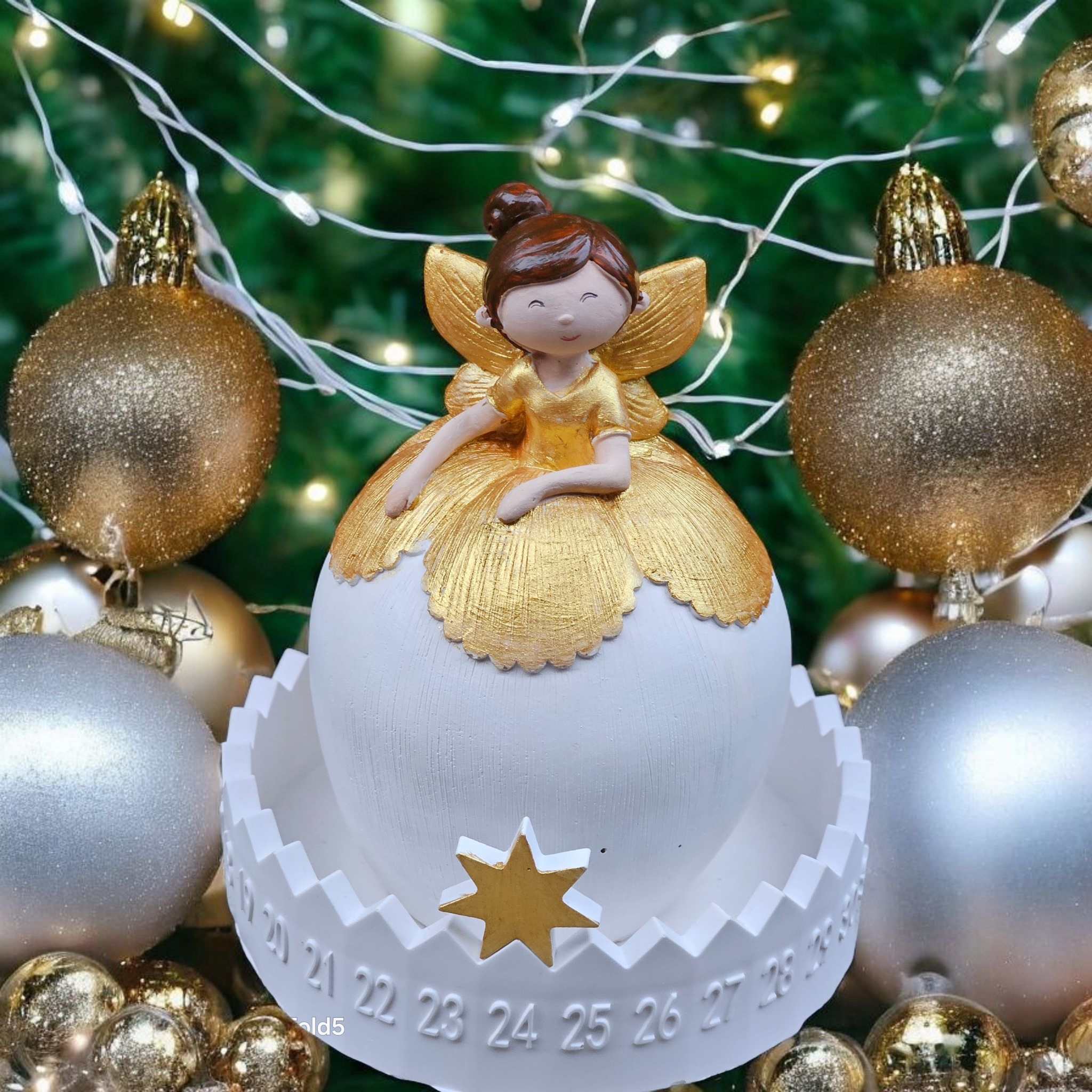 Adventní kalendář s andělkou boubelkou zlatá