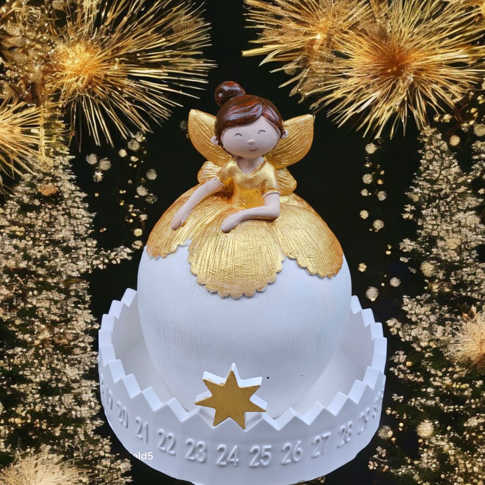 Adventní kalendář s andělkou boubelkou zlatá