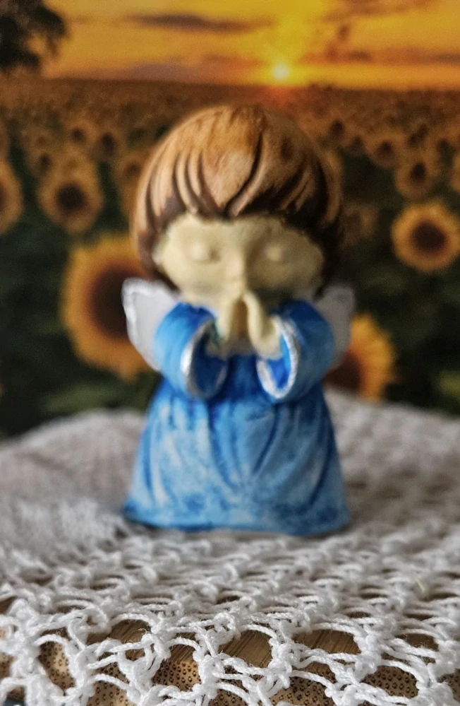 Andílek modlící