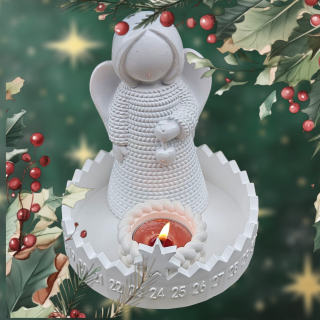 Adventní svícen s andělkou 15cm a svícnem(bez svíčky)